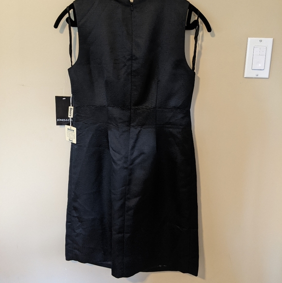 Black dress, medium, tags on - Picture 2 of 2